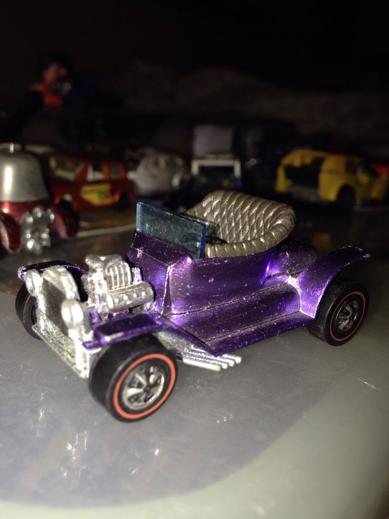 Vintage LV 43 - Mitsubishi Debonair - CHINA