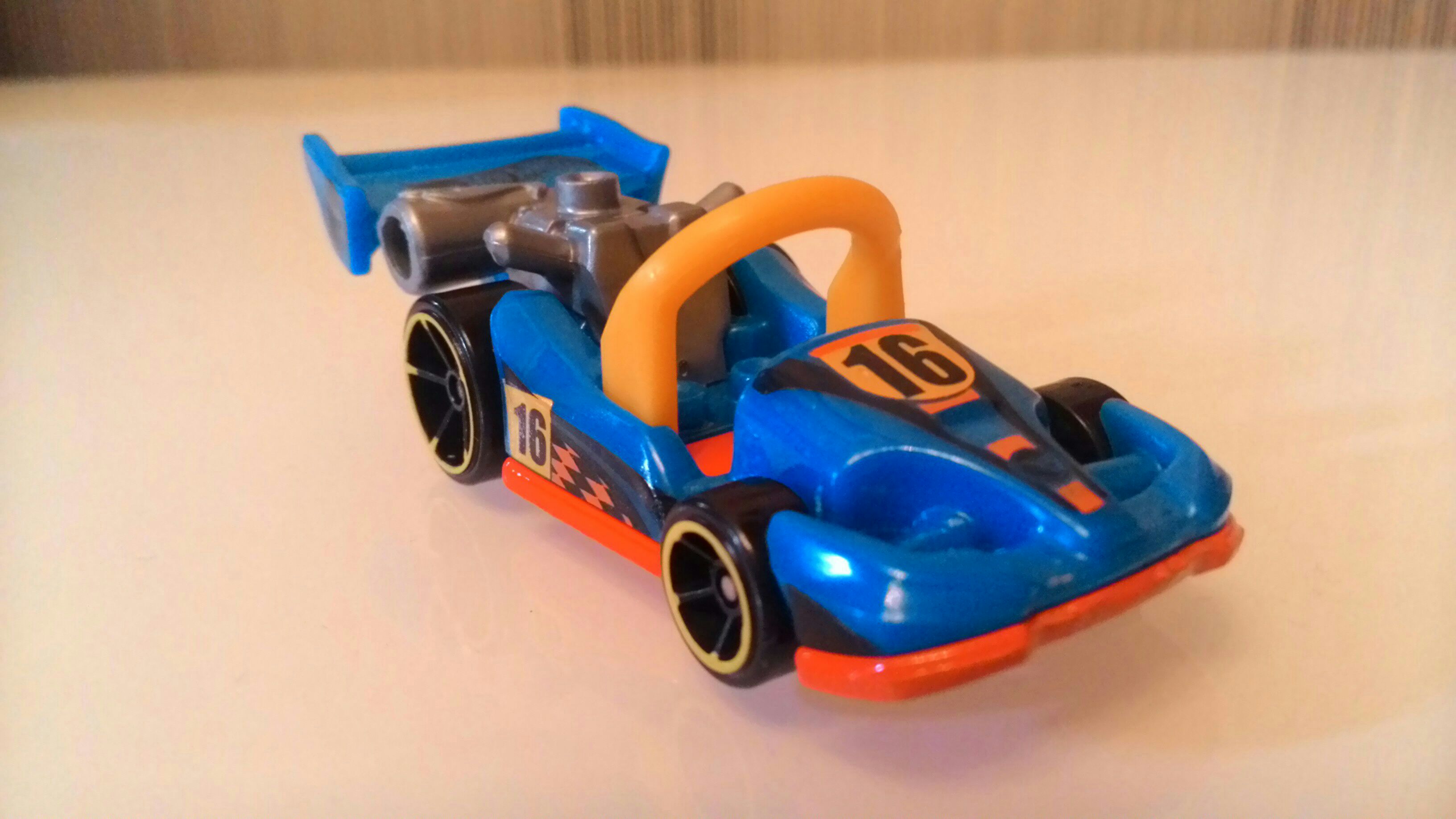 Lets’s Go - 2015 - HW Race - Race Team toy car collectible - Main Image 2