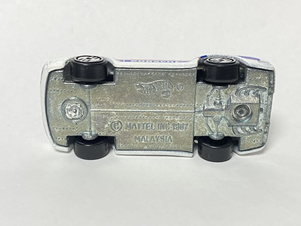 Porsche 959 - Park ‘N Plates toy car collectible - Main Image 3