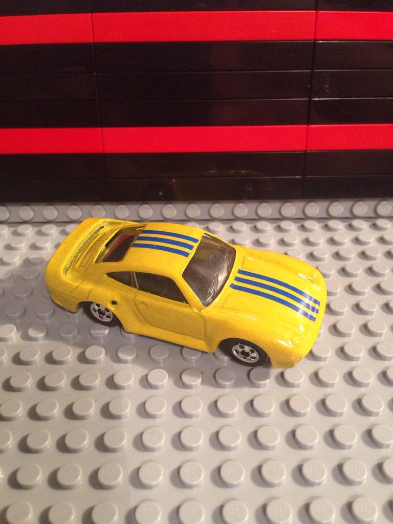Porsche 959 - Color Changers toy car collectible - Main Image 1