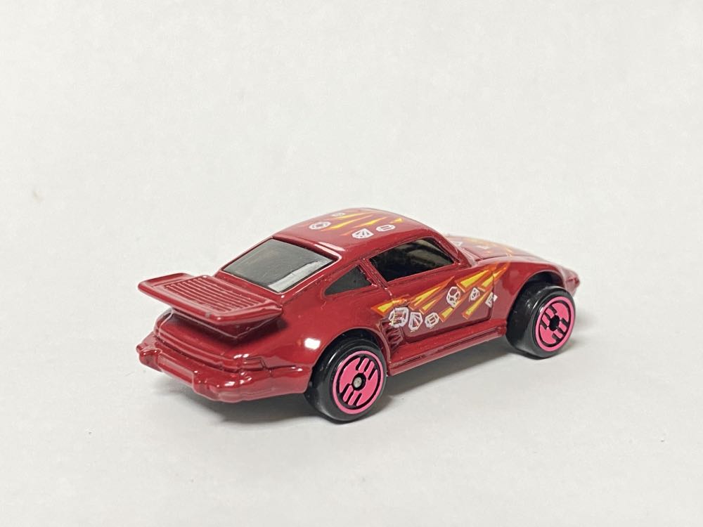 Porsche 930 - Revealers toy car collectible - Main Image 2