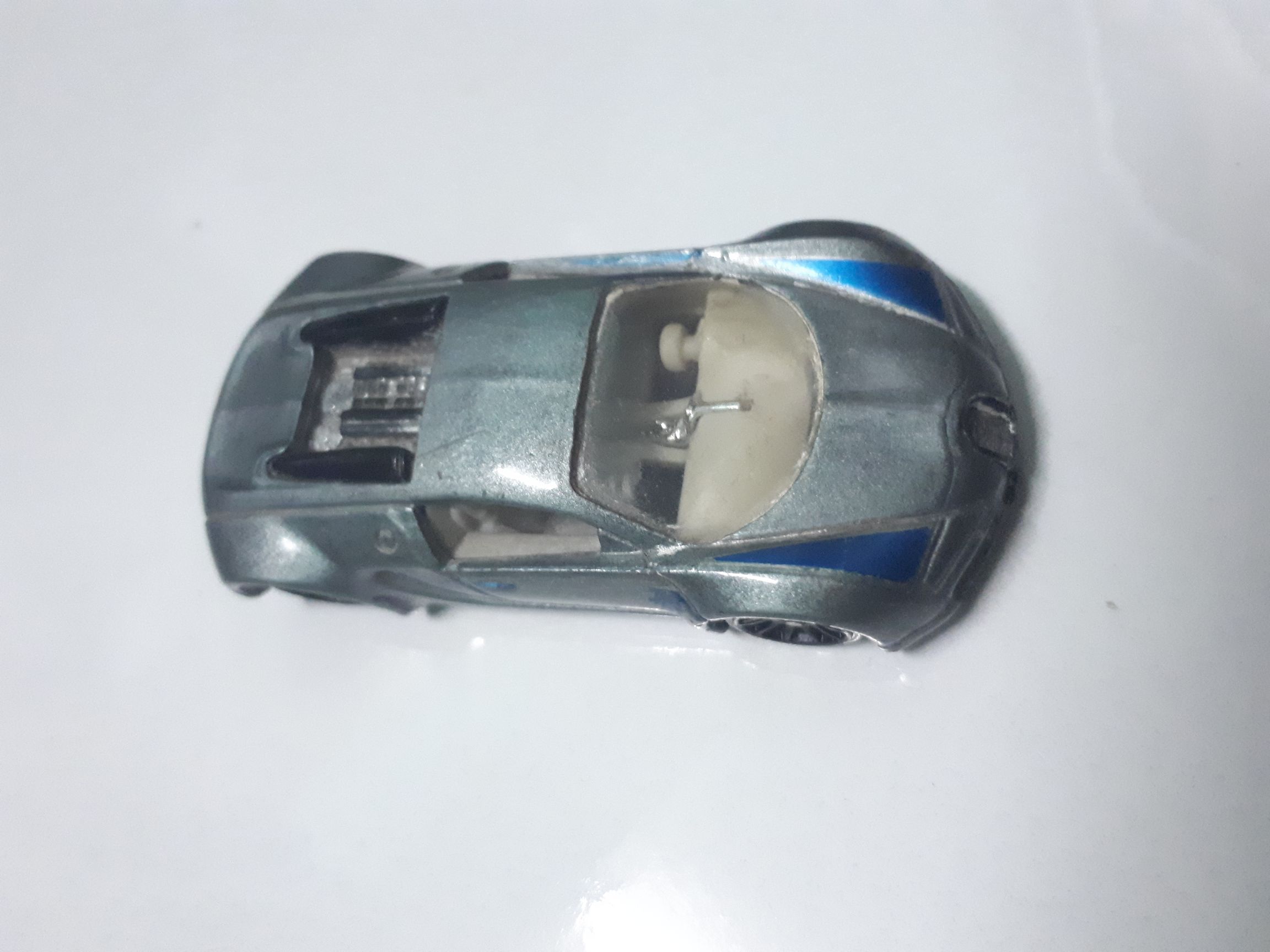 Bugatti Veyron   toy car collectible - Main Image 2