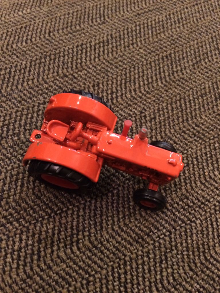 Ertl Red Tractor  toy car collectible - Main Image 1