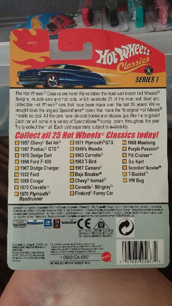 Woodie 1940’s - Classics - 0025 - Hot Wheels Classics Series 1 toy car collectible - Main Image 2