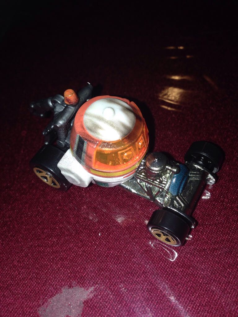 D - Snoopy Flying Ace