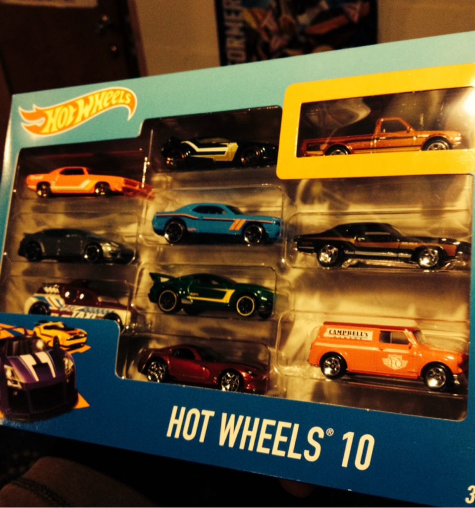 Fast Fish - 2016 Multipack Exclusive toy car collectible - Main Image 2