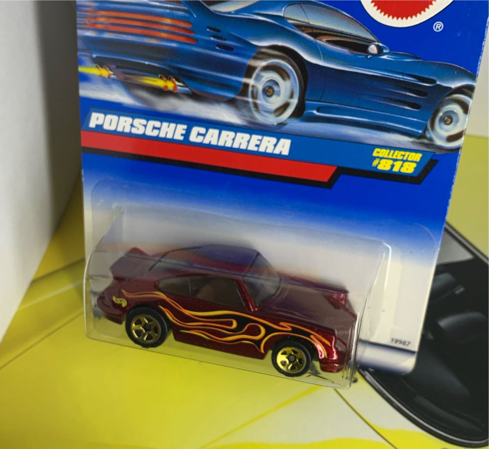 Porsche 911 Carrera  toy car collectible - Main Image 2