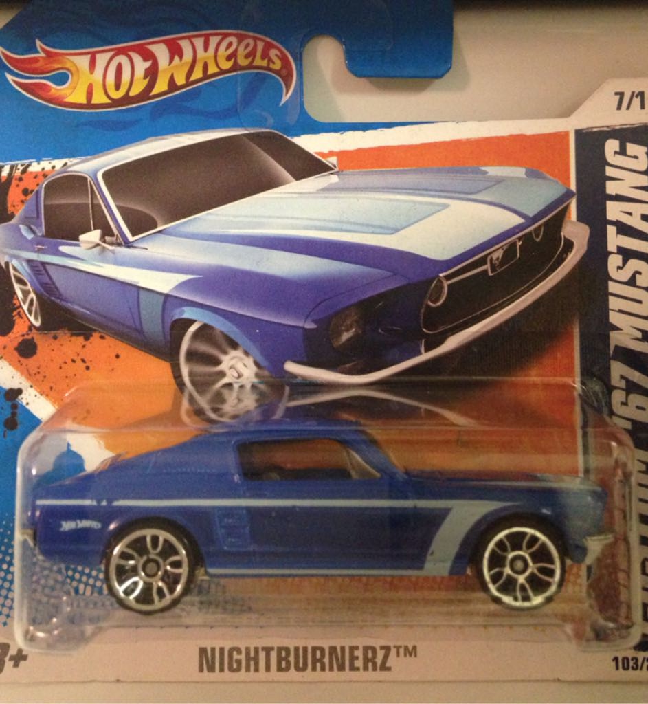 Praline Brezel "50 Jahre Käfer" schwarz