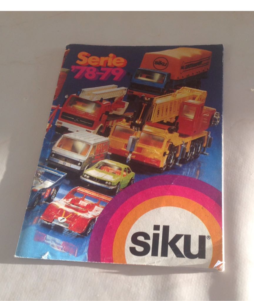 TOMICA TSW-01 - Millennium Falcon