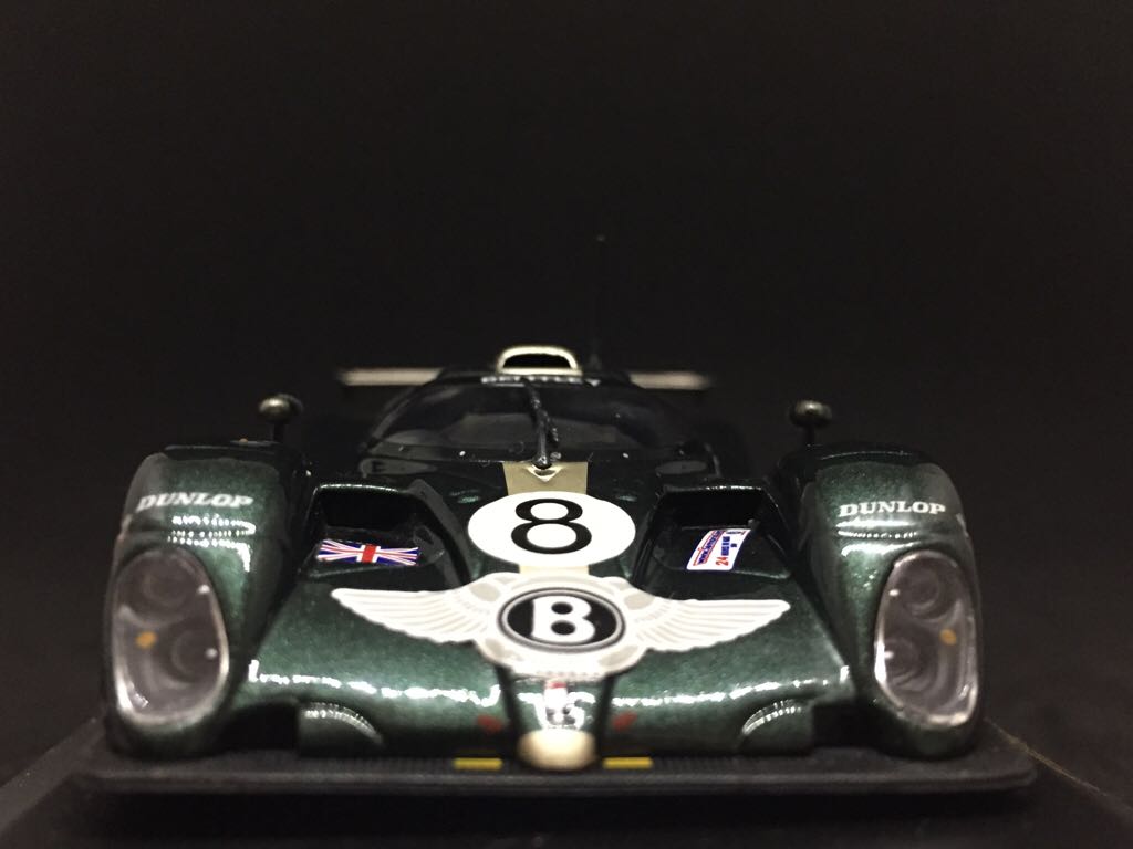 Bentley EXP Speed 8  toy car collectible - Main Image 2