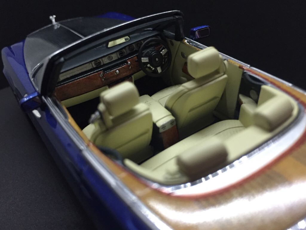 Rolls Royce Phantom Drophead Coupe - Minichamps toy car collectible - Main Image 2