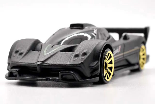 Pagani Zonda R - 2022 Exotics toy car collectible - Main Image 4
