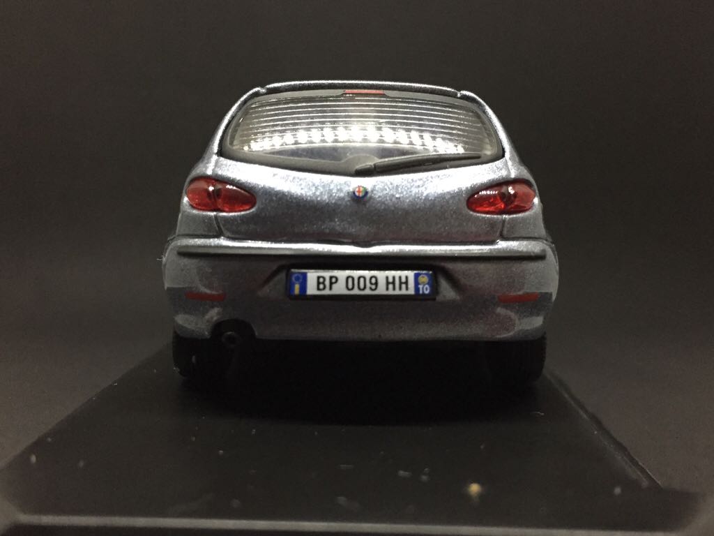 Alfa Romeo 147 - Solido toy car collectible - Main Image 2