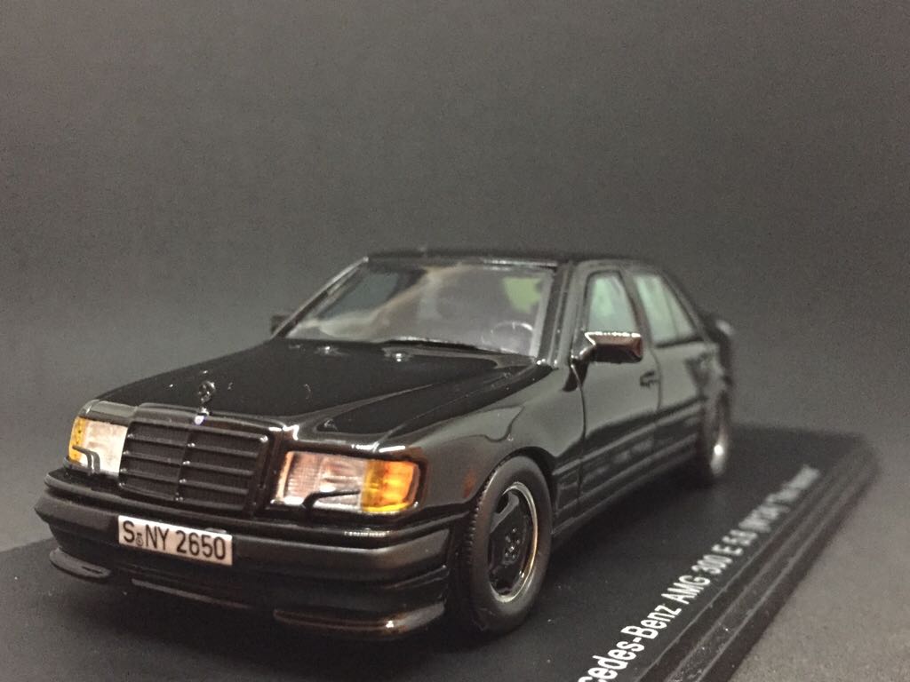 TOMICA 104 - Toyota Vitz