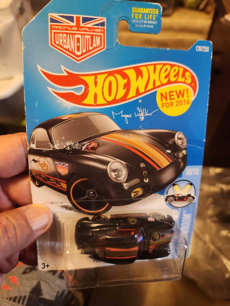 Porsche 356A Outlaw - 2016 HW Showroom toy car collectible - Main Image 3