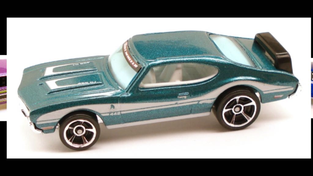 Disney Cars Mater w/ Cans