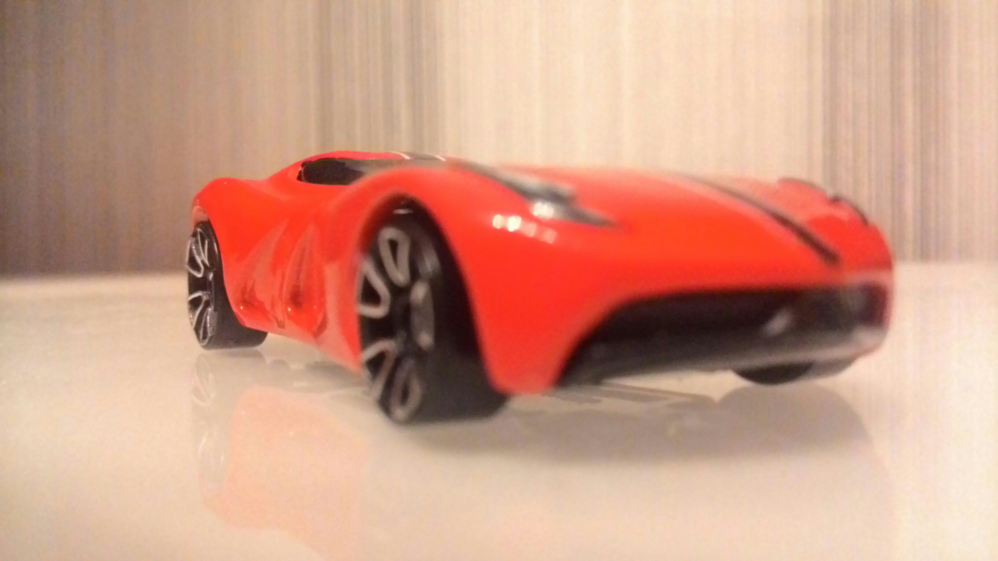 Velocita - Hot Wheels Gift Pack toy car collectible - Main Image 2