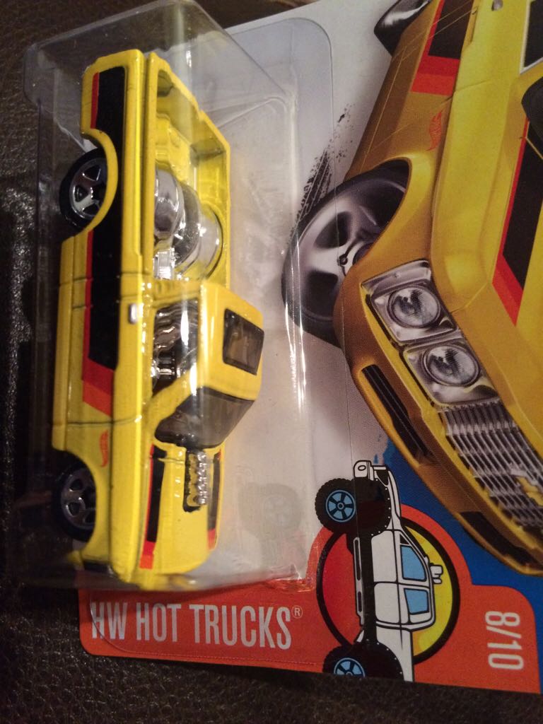 Chevrolet Luv - HW Hot Trucks toy car collectible - Main Image 2