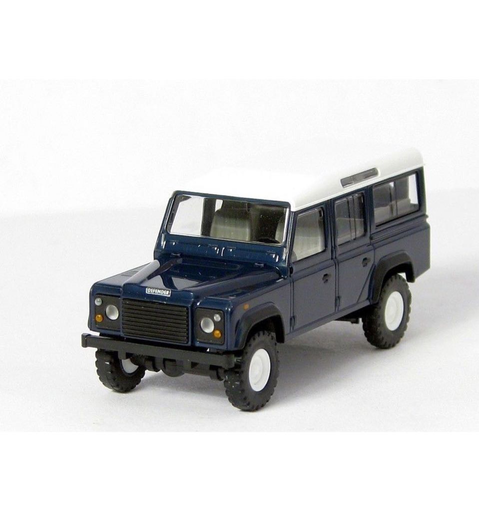 Defender 110 Station Wagon - Land Rover toy car collectible - Main Image 2
