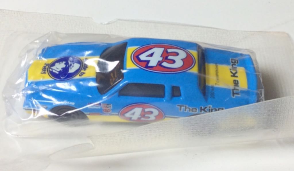 84 Pontiac Grand Prix - General Mills - Salute To Petty toy car collectible - Main Image 1