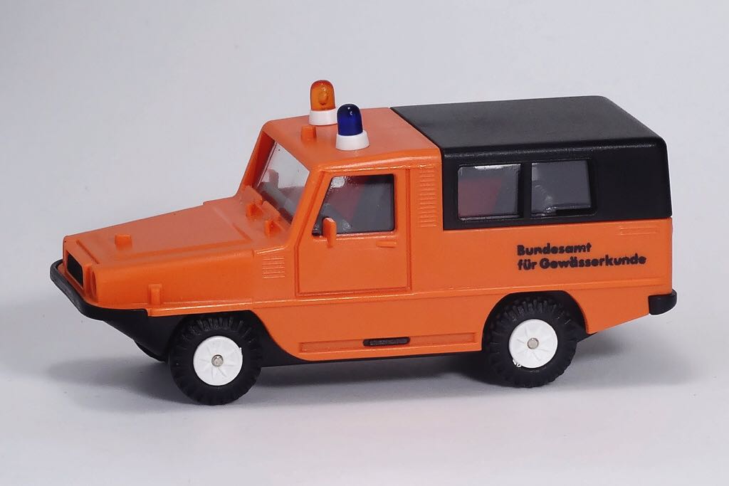 Amphi-Ranger 2800 S - RMA Rheinauer Maschinen- und Armaturenbau KG toy car collectible - Main Image 2