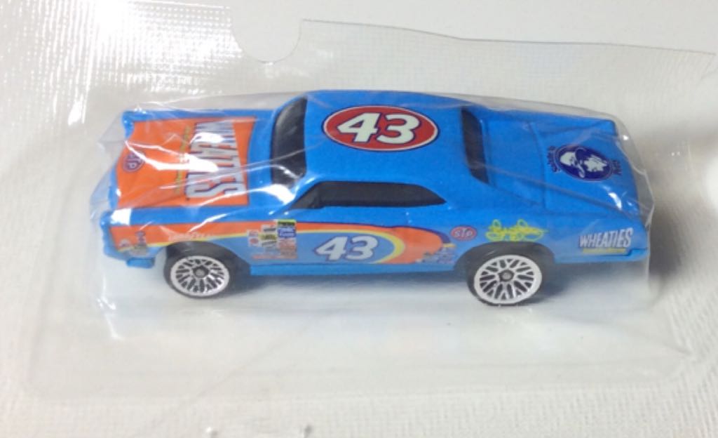 Matchbox Oshkosh Raider