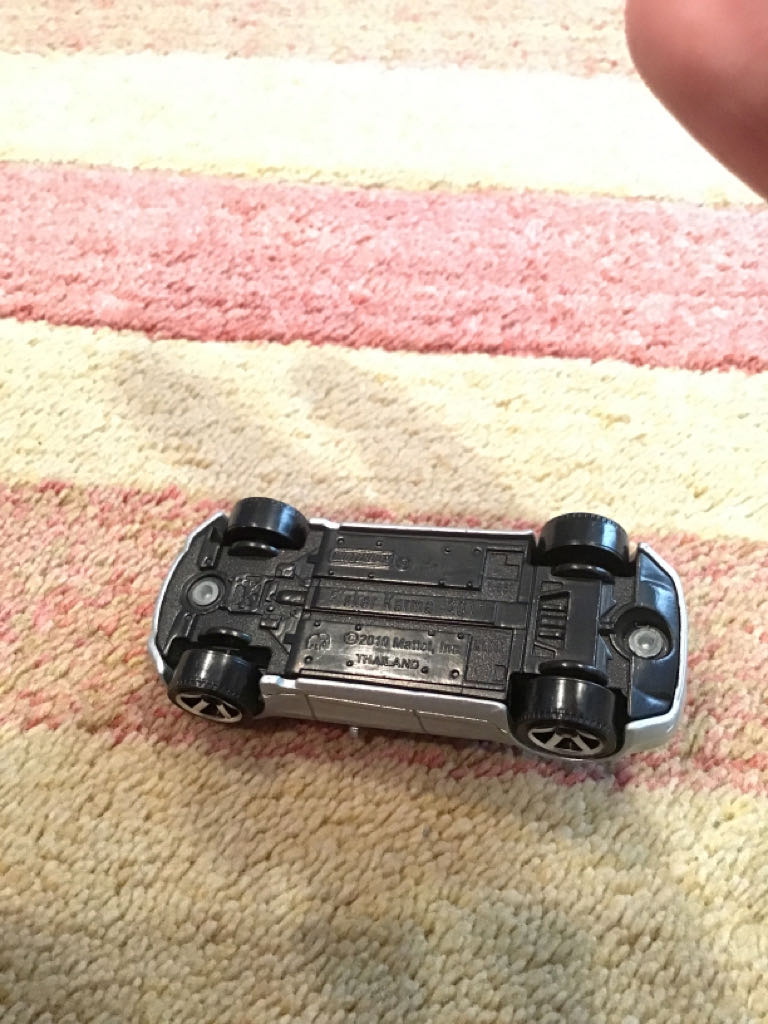 Fisker Karma - 1-75/100: Sports Cars toy car collectible - Main Image 2