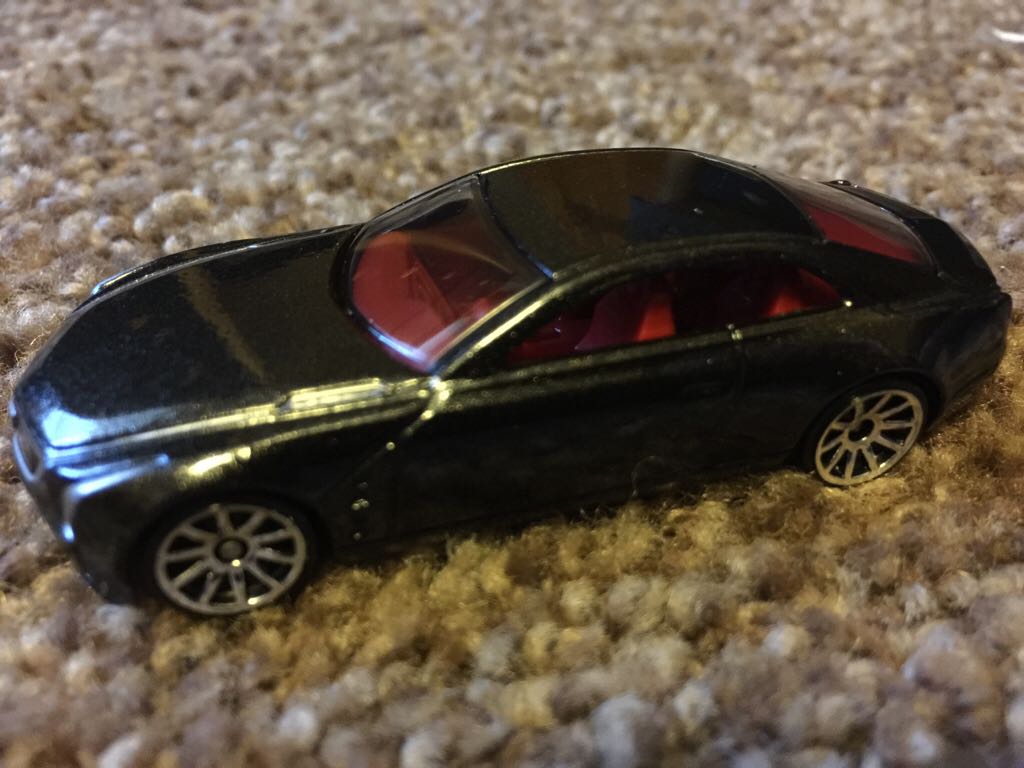 Cadillac Elmiraj - 2019 Throwback Series toy car collectible - Main Image 2
