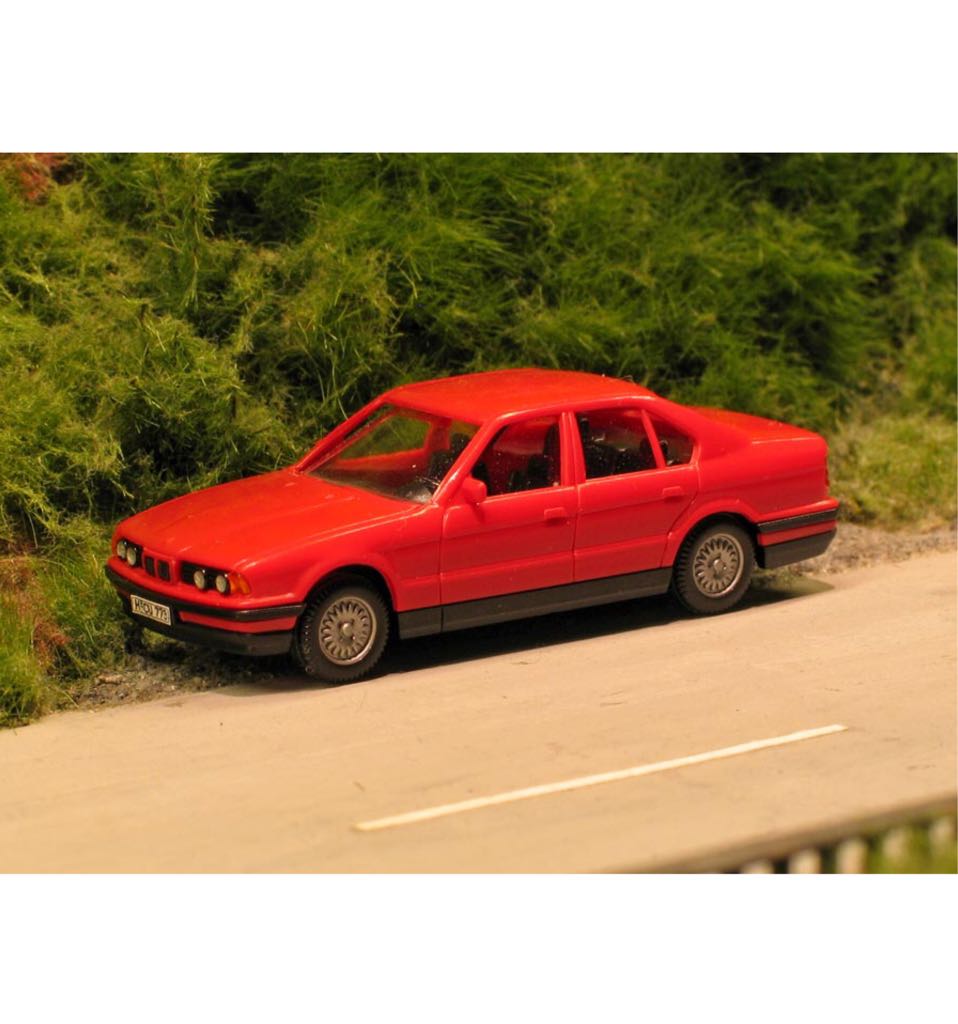 Disney Store Cars Gold Lightning McQueen