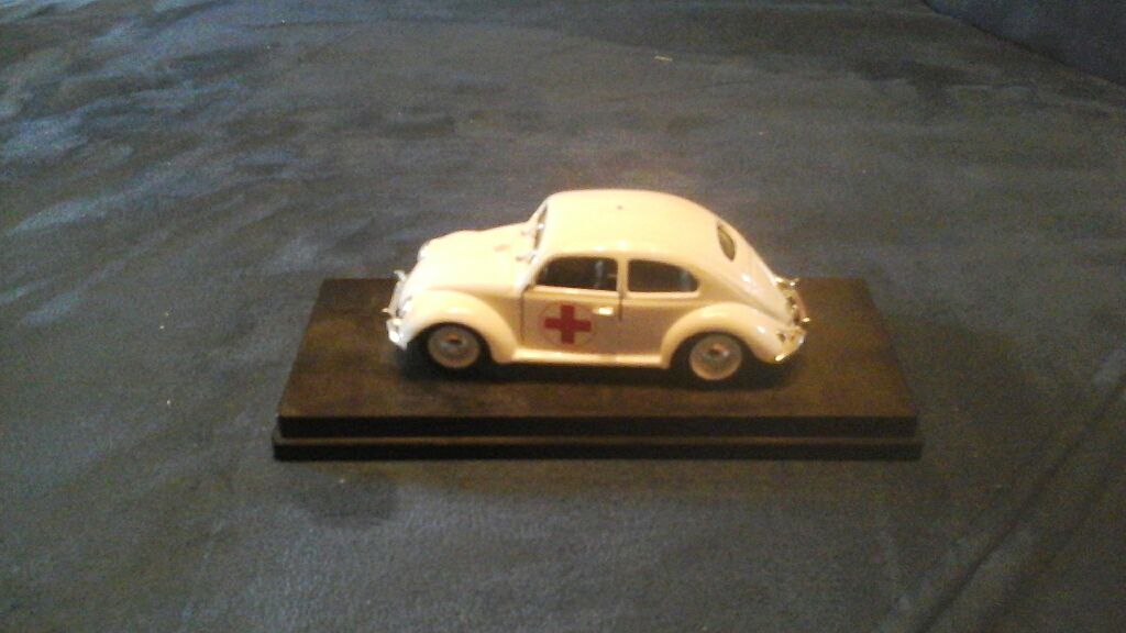 RIO Krankenwagen  toy car collectible - Main Image 1
