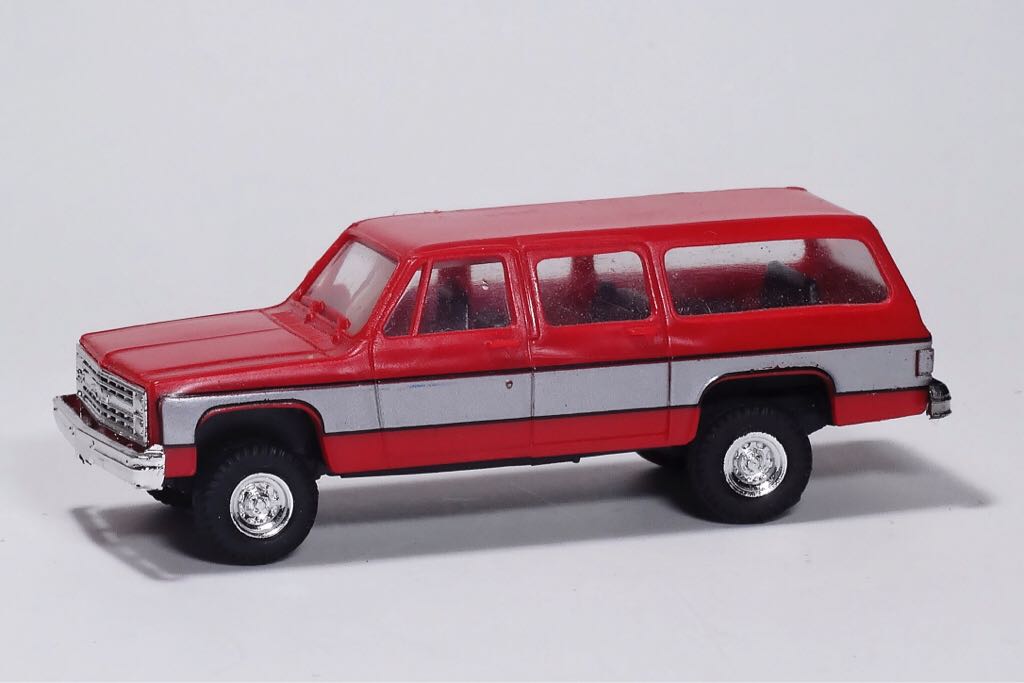 Chevrolet Suburban - Chevrolet toy car collectible - Main Image 2