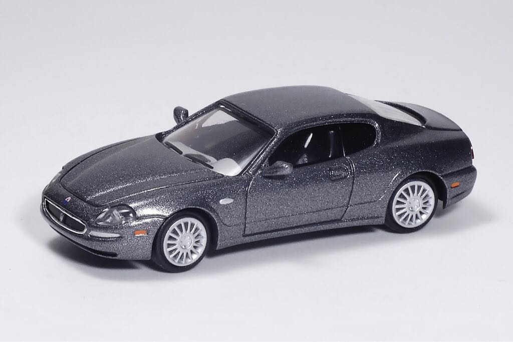 4200 GT Coupe - Maserati toy car collectible - Main Image 2