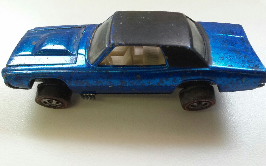 TBird custom blue US 325 ok  toy car collectible - Main Image 1
