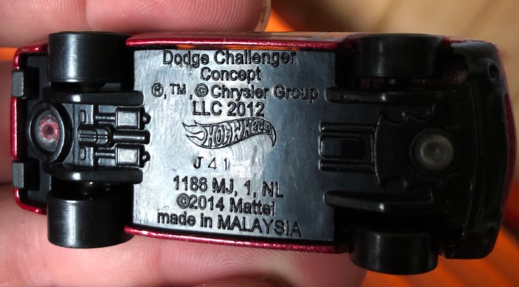 Dodge Challenger Concept  toy car collectible - Main Image 2