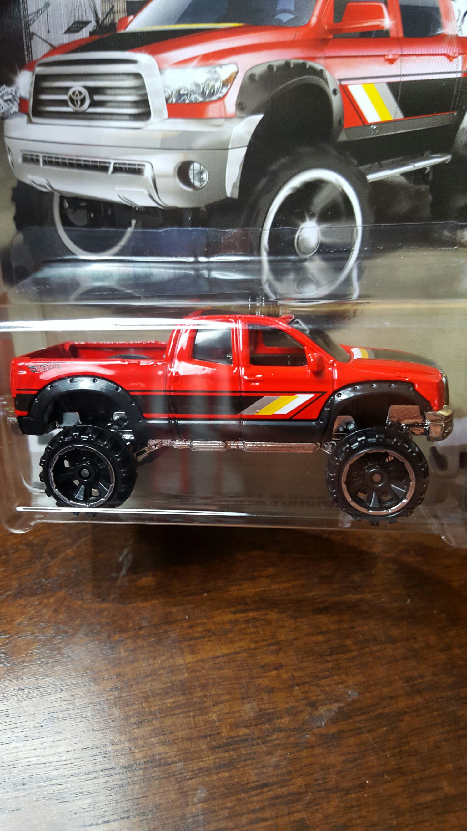 ’10 Toyota Tundra - Trucks toy car collectible - Main Image 2
