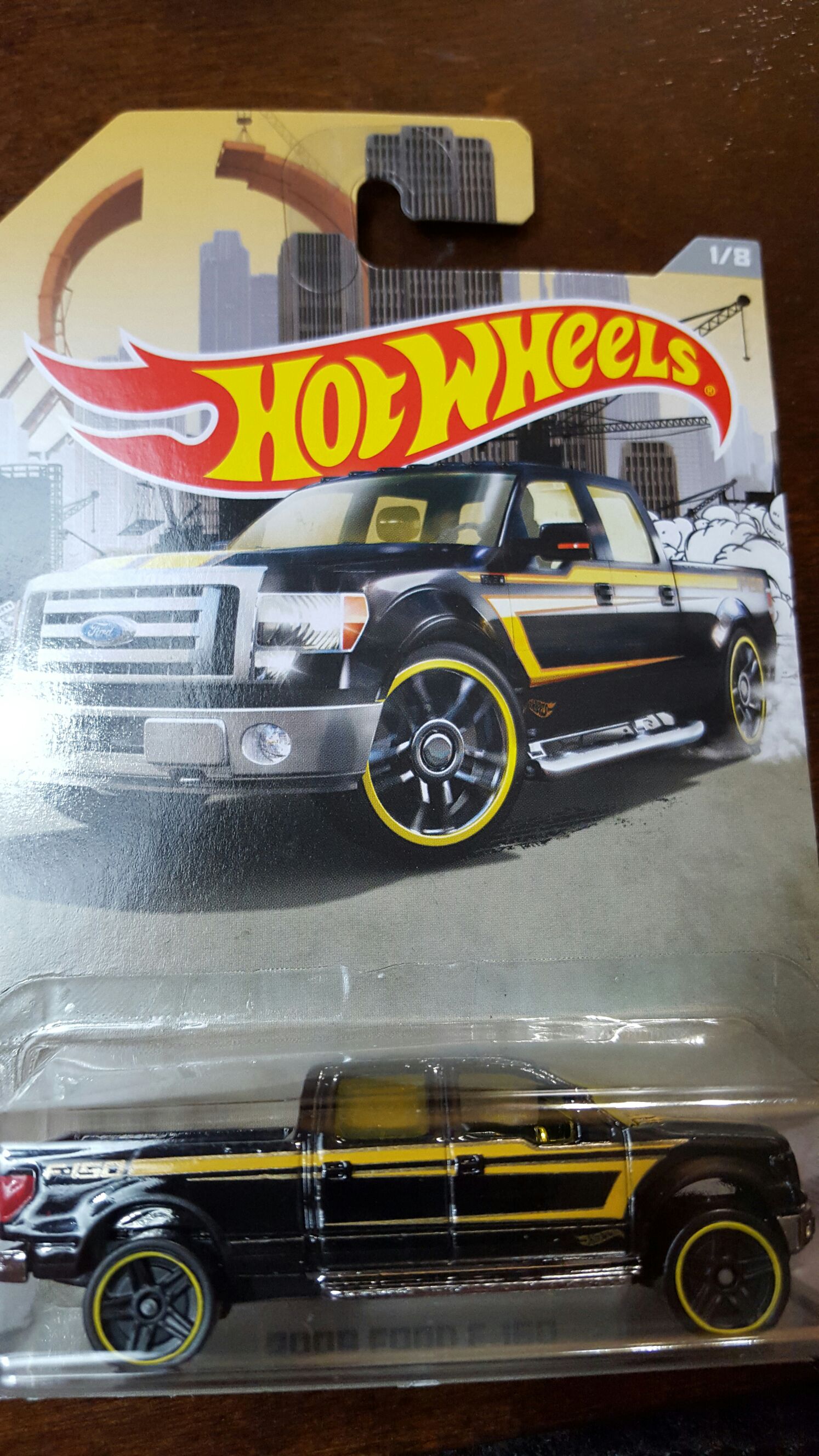 Disney Store Cars Gold Lightning McQueen