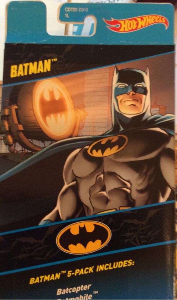 Hot Wheel Batmobile - HW City toy car collectible - Main Image 2