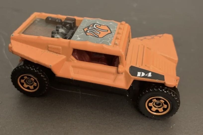 Coyote 500 - 2015 Jurassic World: Desert toy car collectible - Main Image 3