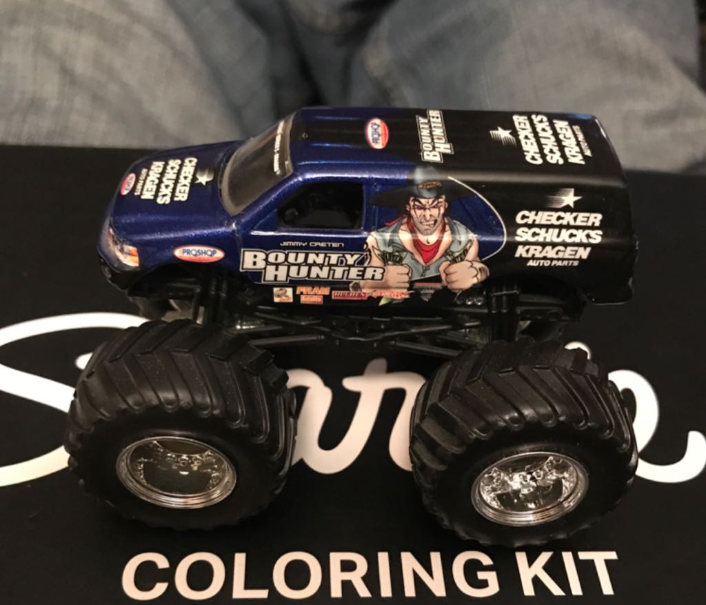 Bounty Hunter - Monster Jam toy car collectible - Main Image 2