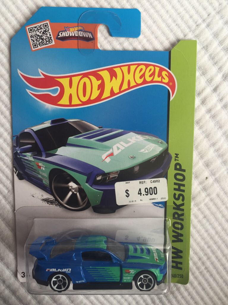 PEZ orange mit blauem Chassis