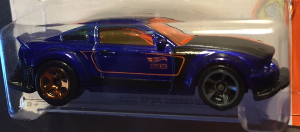 Ford Mustang 2005 - HW Digital Circuit toy car collectible - Main Image 2