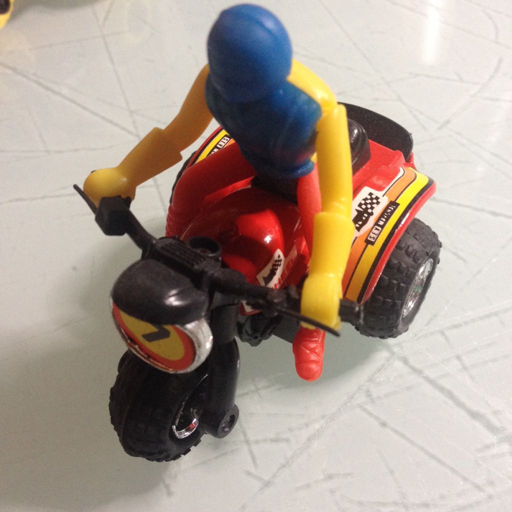 Noname Set mit 2 Brezelkäfer