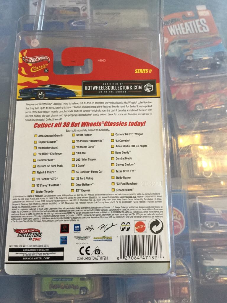 Convoy Custom - Series 5 toy car collectible - Main Image 2