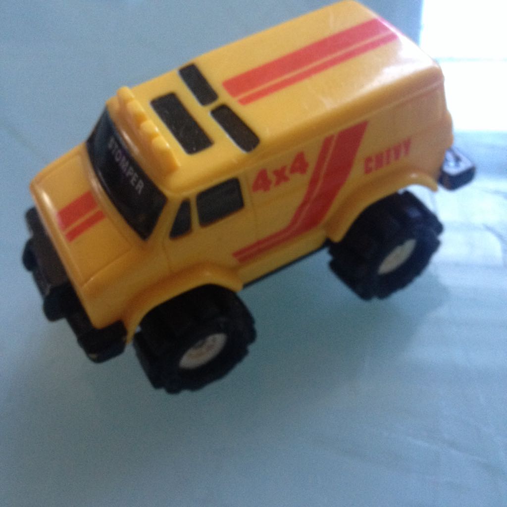 Hongwell  set mit rotem Cabrio