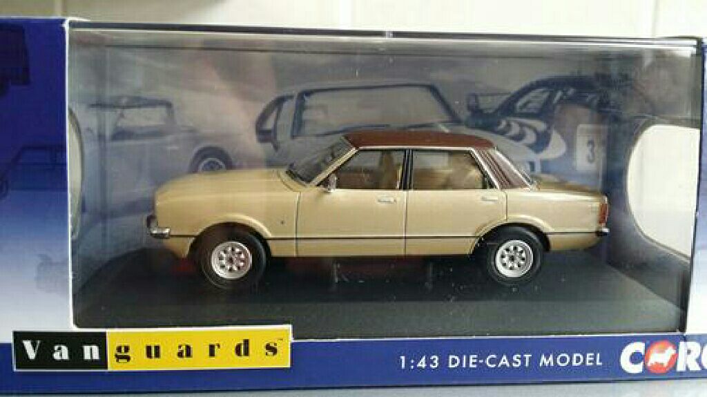 ’09 Ford Focus RS (L-m)