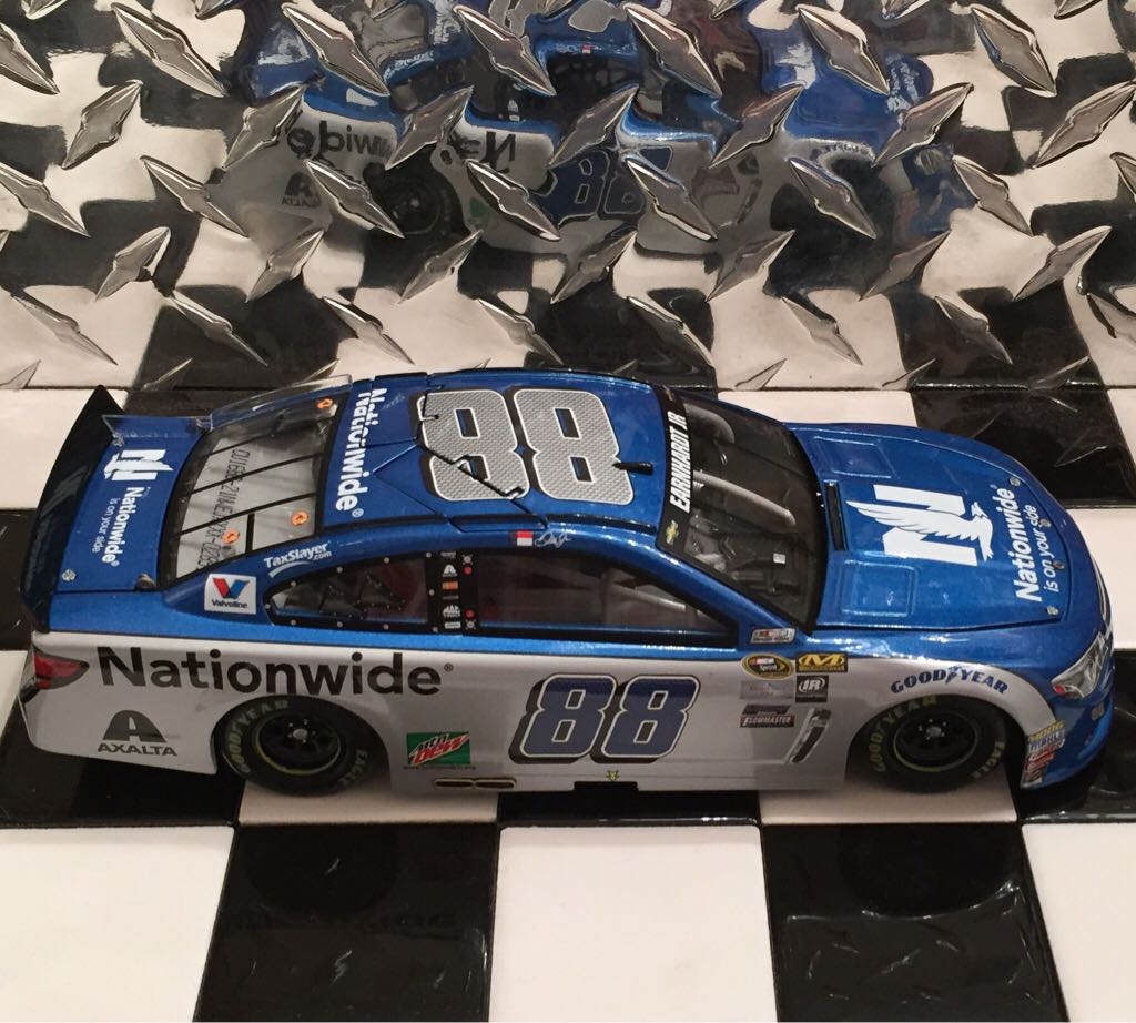 Dale Earnhardt Jr. - NASCAR Sprint Cup Series toy car collectible - Main Image 2