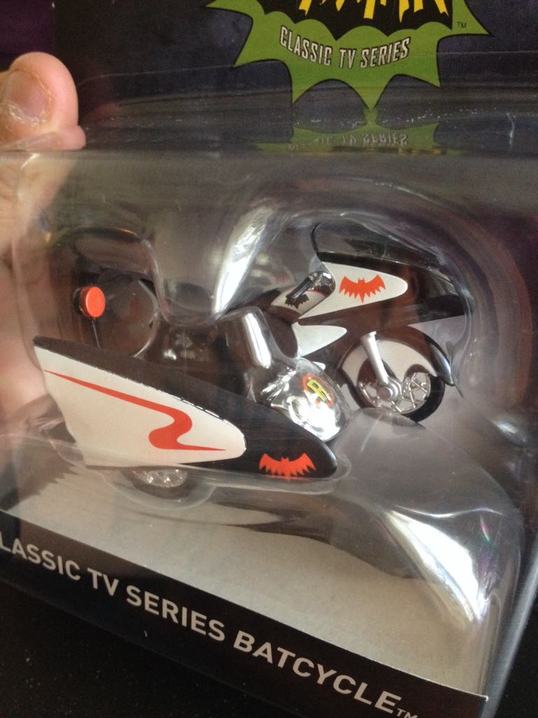 Classic Tv Series Batcycle - Batman Collection 2015 toy car collectible - Main Image 2