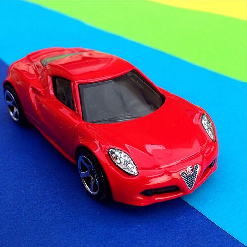 Alfa Romeo 4 C - Matchbox toy car collectible - Main Image 2
