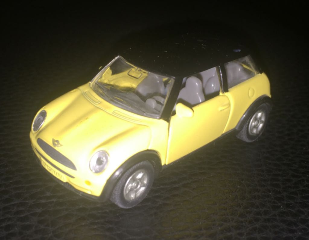 Atego Abschleppwagen mit Ladekran Kroll