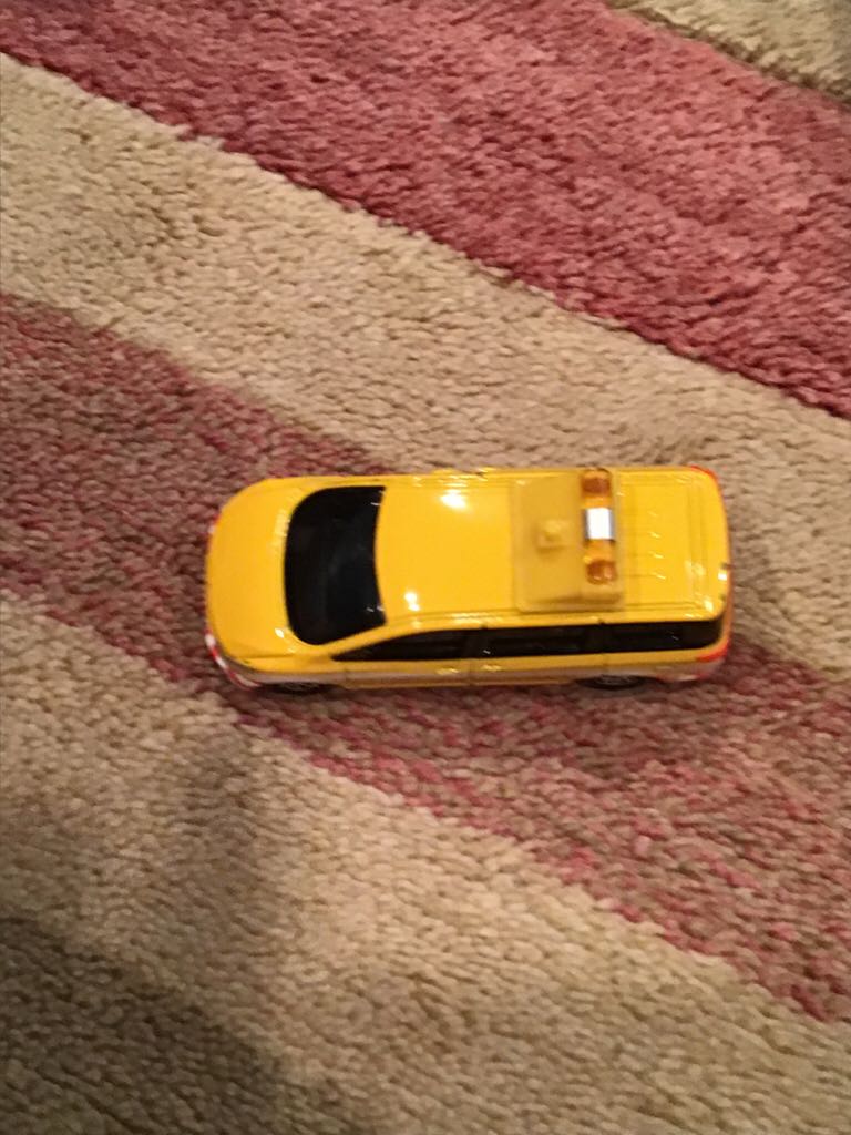 Nissan Elgrand Road Patrol Car - Tomica toy car collectible - Main Image 2